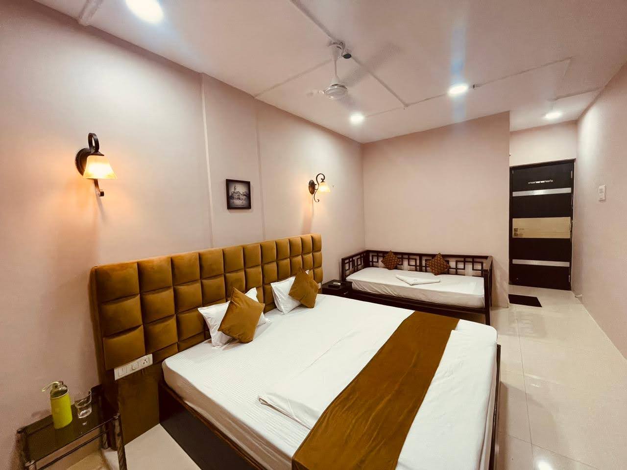 TIM Goregoan – Premium 4-Room Villa Stay in Mumbai